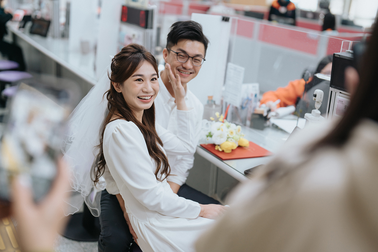 [結婚登記] Pinno＆Emma 登記日@中和戶政事務所
