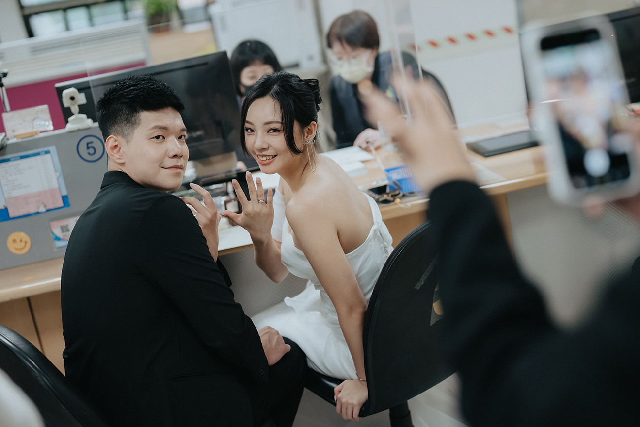 [結婚登記] Bobo＆Tiana 登記日@內湖戶政事務所